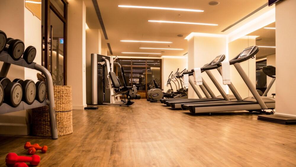 Herbert Samuel Jérusalem Extérieur photo The gym at the hotel