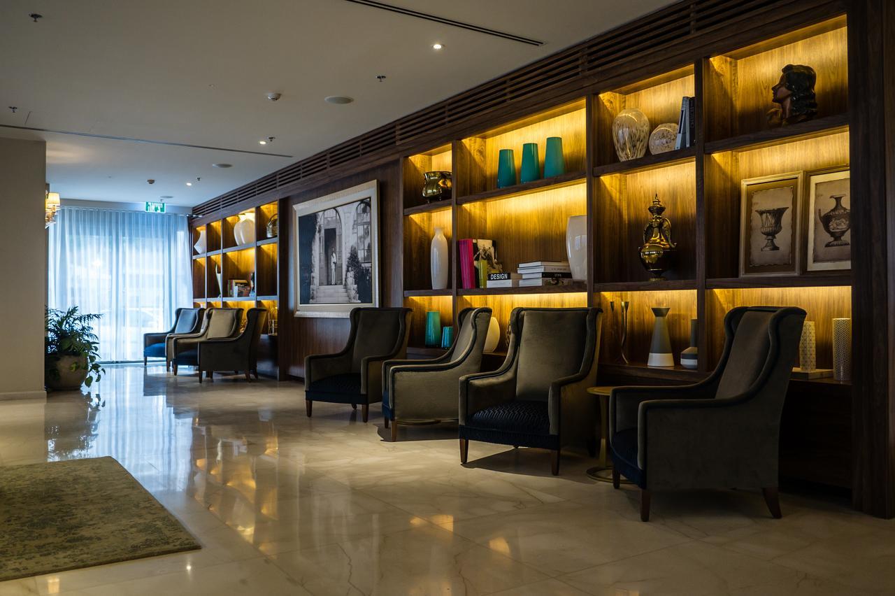 Herbert Samuel Jérusalem Extérieur photo The lobby of the hotel