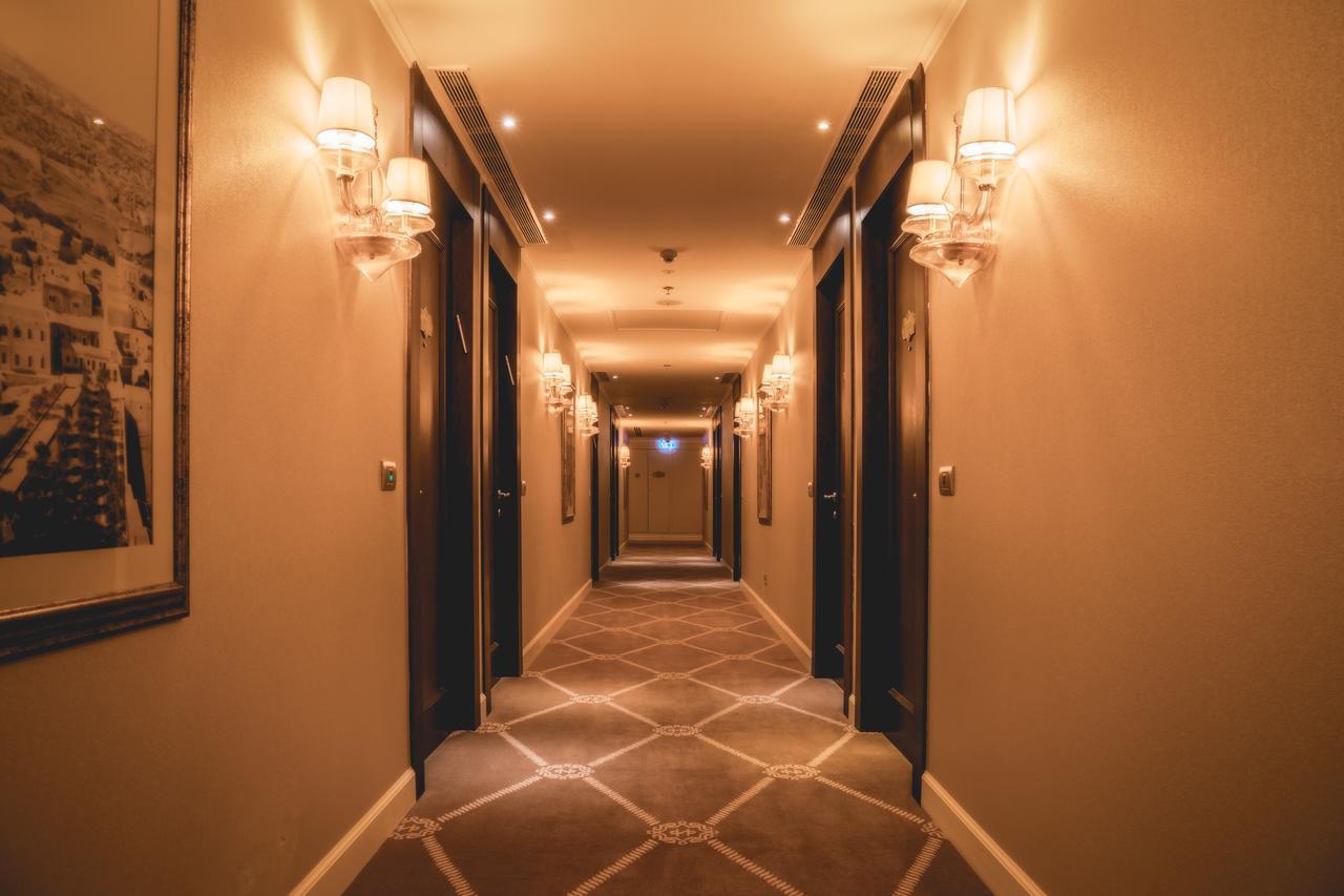 Herbert Samuel Jérusalem Extérieur photo A corridor at the hotel